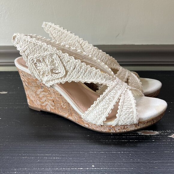 Impo Tanna Wedge Sandal Size 9.5M White Woven Floral Design Spring Summer Boho - Picture 1 of 14
